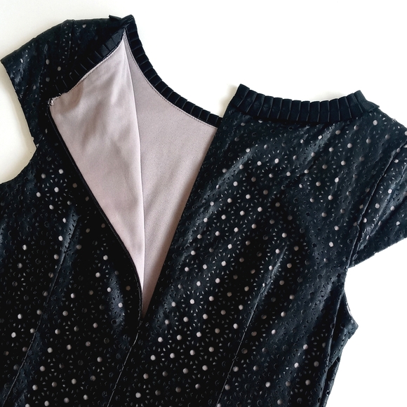 Ivy & Blu Women's Black Cut Out Vegan Leather Wiggle Shift Cap Sleeve Dress 4 - Picture 8 of 15